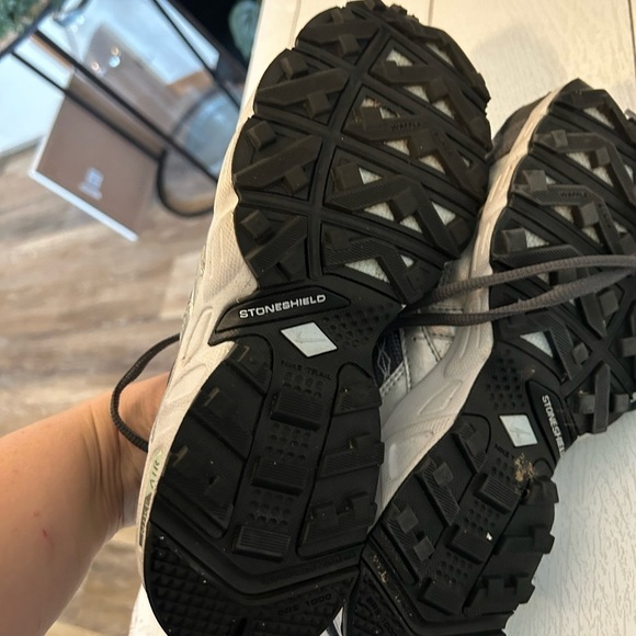 Nike air ladies 8.5 athletic shoes - Picture 5 of 7